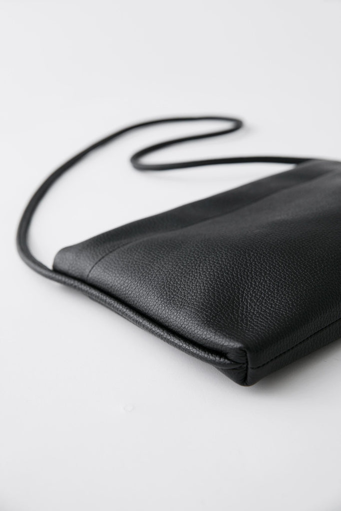 HORIZONTAL SHOULDER BAG