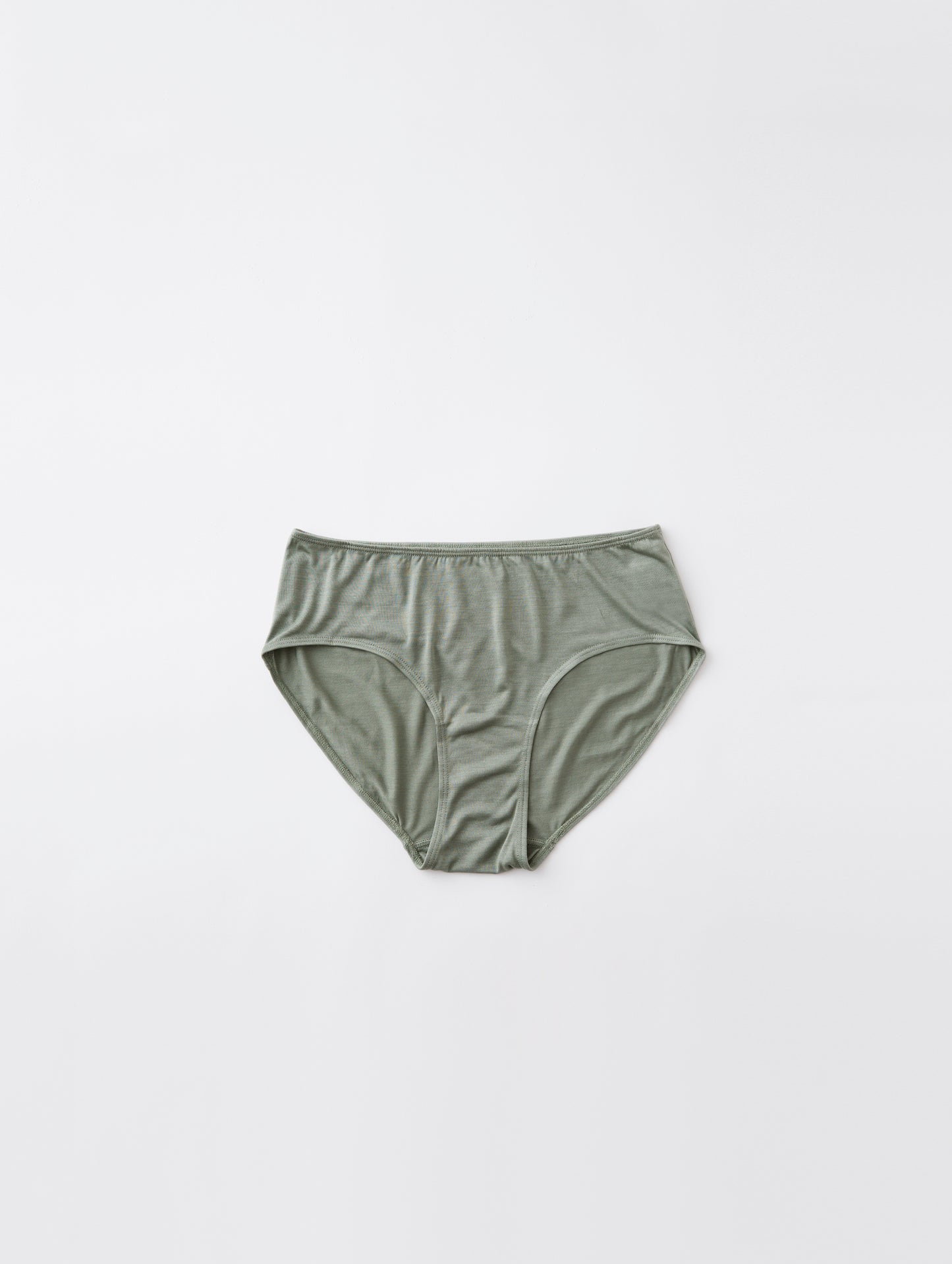 BASIC SHORTS