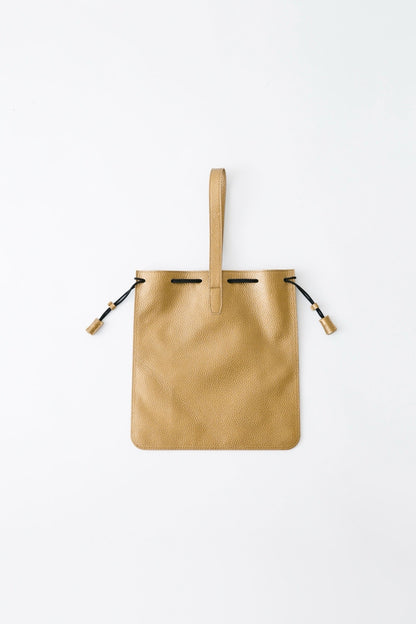 LEATHER KINCHAKU BAG